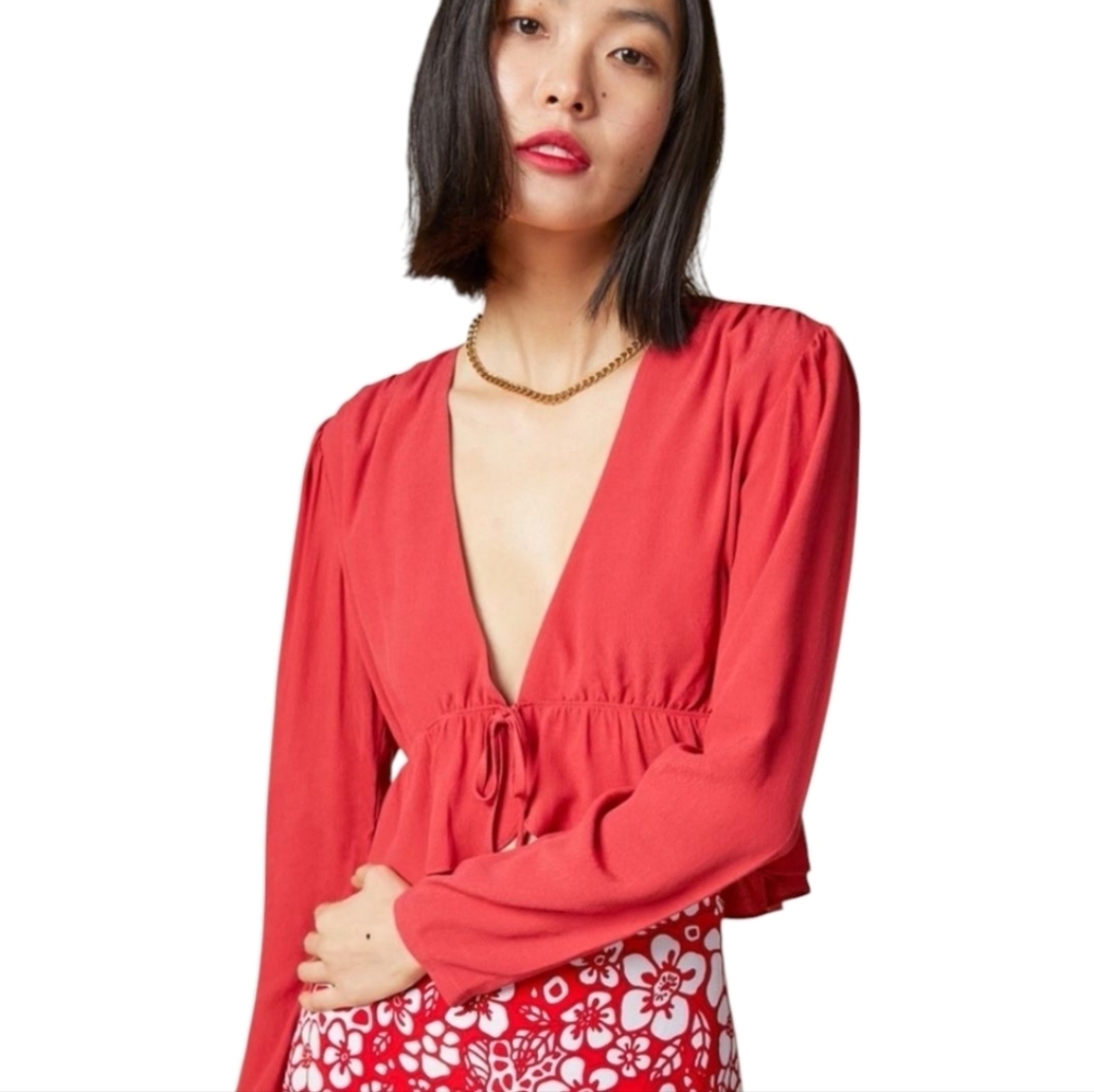 Aritzia Sunday Best Front Tie Blouse New Cropped Cerise Red Women's Small NWT